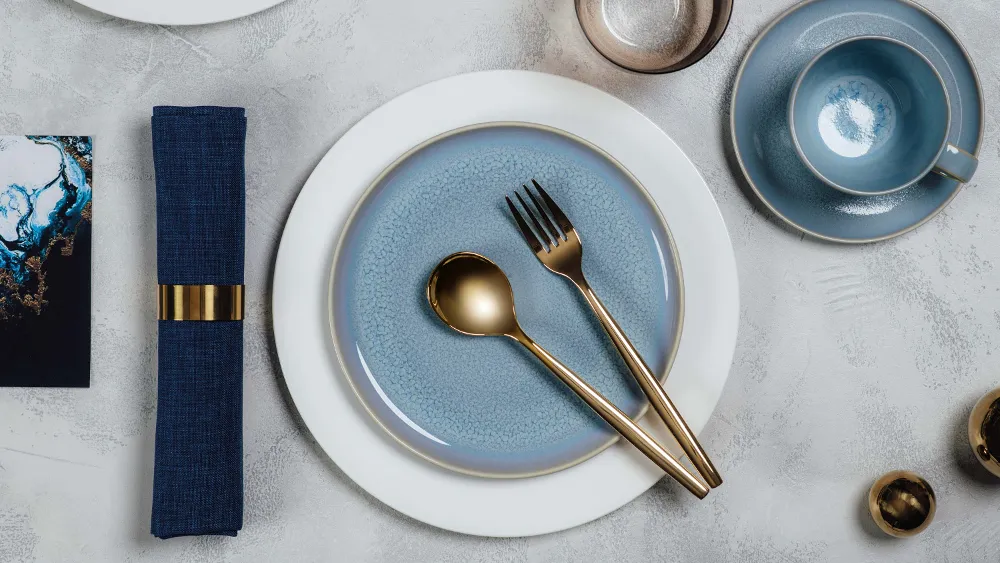crafted-and-royal-white-tableware-with-metrochic-cutlery